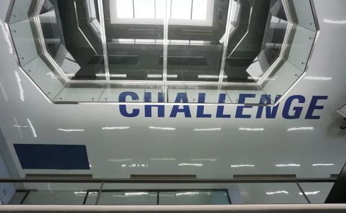 精彩繼續(xù) 品牌至尊 創(chuàng)新驅(qū)動 時(shí)尚引領(lǐng) 精品產(chǎn)銷 參觀深圳 橫崗眼鏡代表性企業(yè)紀(jì)實(shí)